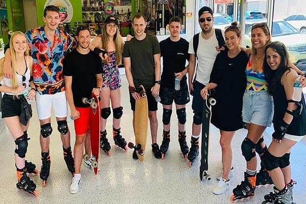 Miami Beach: Rollerblade Rental with Protection Gear