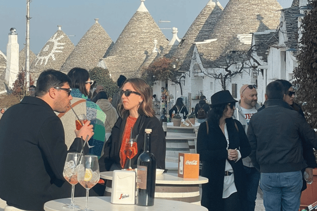 Alberobello: tour a pie con degustación de comida y aperitivo