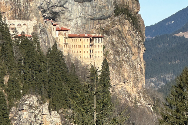 From Rize Merkez: Sumela Monastery and Trabzon Private Tour