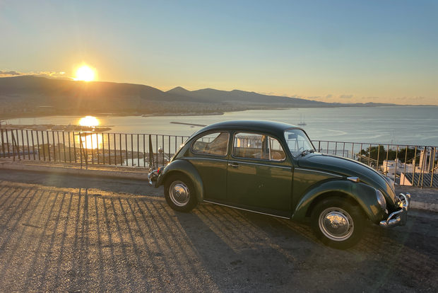 Atenas: Recorrido fotográfico por la Riviera en un Volkswagen Escarabajo de época