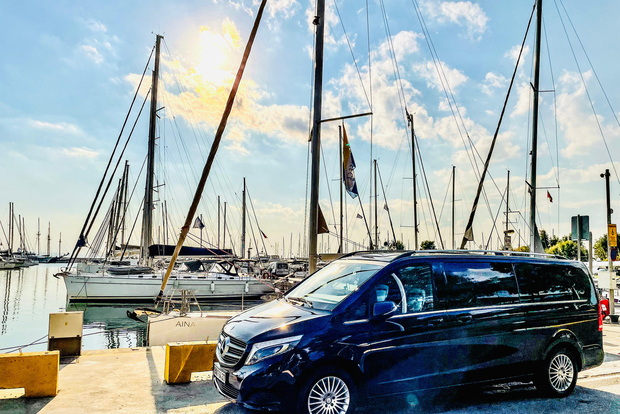 Atenas: Traslado privado entre el Aeropuerto y el Puerto del Pireo