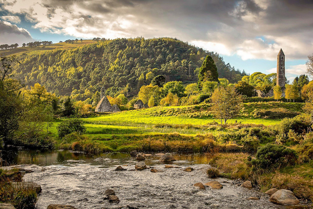 Da Dublino: Tour mattutino di Glendalough e delle montagne di Wicklow