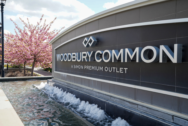 Da New York: tour dello shopping nei Woodbury Common Premium Outlets