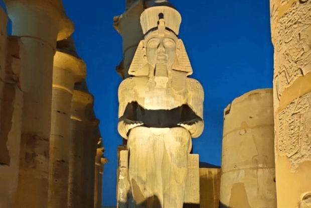 Luxor: Orillas Este y Oeste Tour Privado con Guía y Almuerzo
