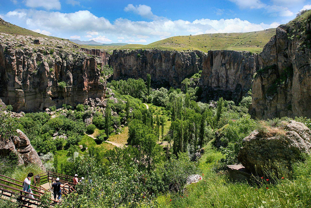 Cappadocia: Guided Tour with Lunch & Visit to Ihlara Canyon