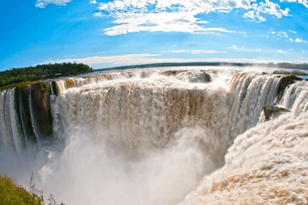 From Foz do Iguaçu: Argentinian Iguazu Falls with Ticket