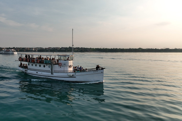 Peschiera: Half-Day Lake Garda Cruise