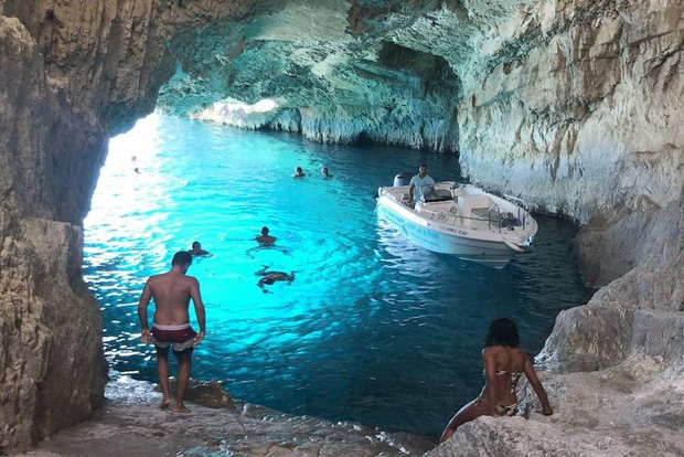 Zakynthos västkusttur och Navagio Bay