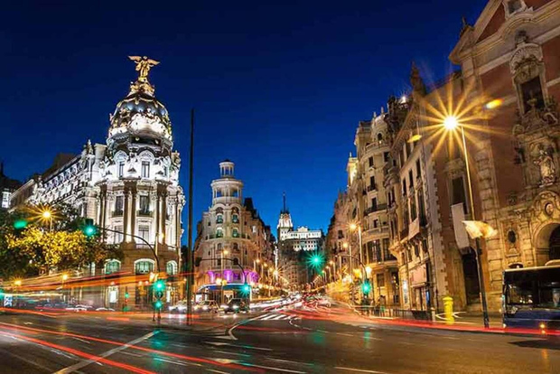 Madrid: Tour panoramico in autobus aperto diurno o notturno con guida