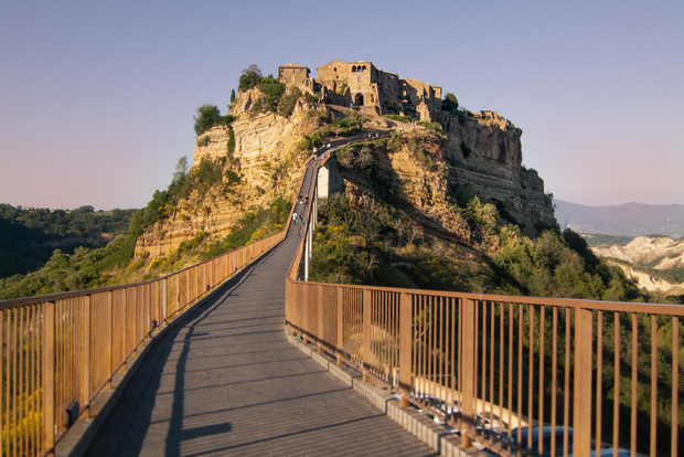 Roma: excursión de 1 día a Civita di Bagnoregio y Villa Lante