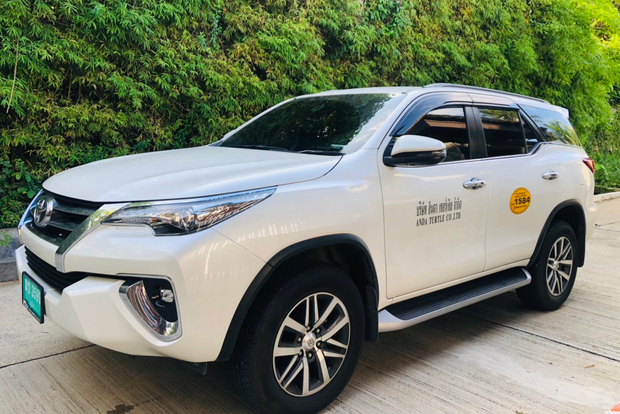 Phuket: Private Hotel Transfers to or from HKT Airport