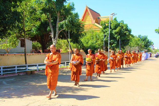 Tour privati di Oudong Mountain e Phnom Baset da Phnom Penh