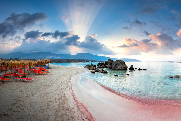 Da Chania: Escursione di un giorno alla spiaggia di sabbia rosa dell'isola di Elafonisi