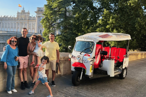 Madrid mit dem Eco Tuk: private Tour, wähle deine Dauer!