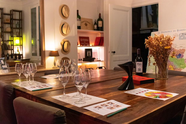 Bordéus: Masterclass de vinhos e workshop de misturas com aperitivo