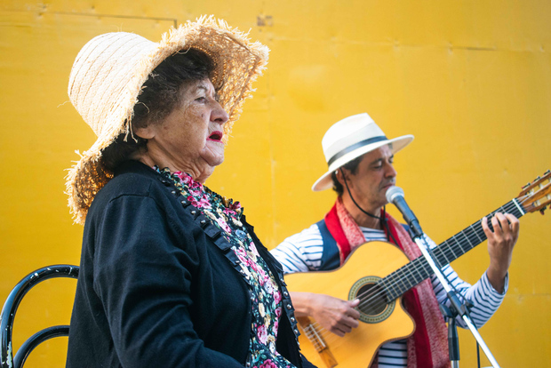 Из Лиссабона: Однодневная экскурсия в Обидуш и Пенише с местным гидом