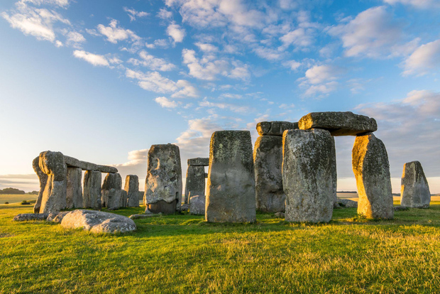 London: Stonehenge and Bath Day Trip with Roman Baths