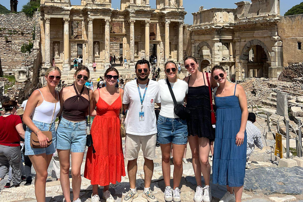 Экскурсия по Эфесу и дому Марии из отелей Кушадасы, с обедом