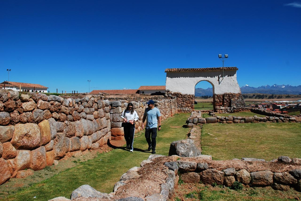 Från Cusco: Chinchero, Moray, Maras, Ollantaytambo med lunch
