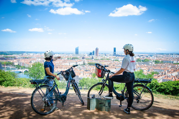 里昂：两座山丘电动自行车之旅