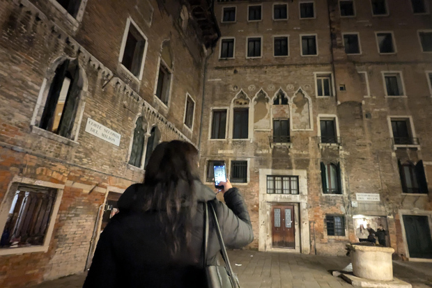 Venezia: tour al tramonto tra fantasmi, crimini e leggende con spritz