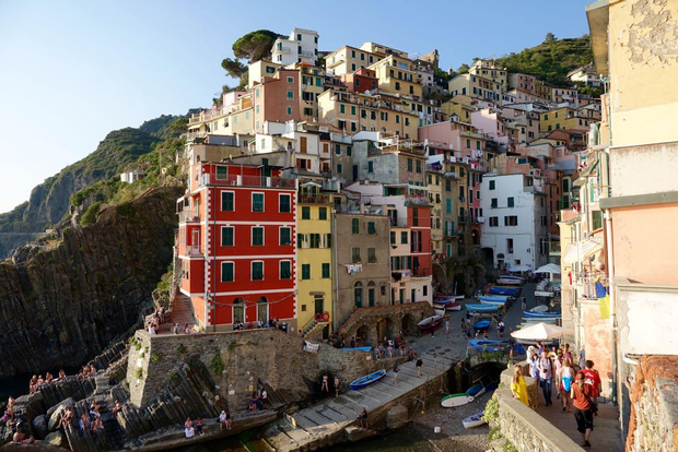 Florence: Cinque Terre Day Trip with Optional Hiking or Pisa