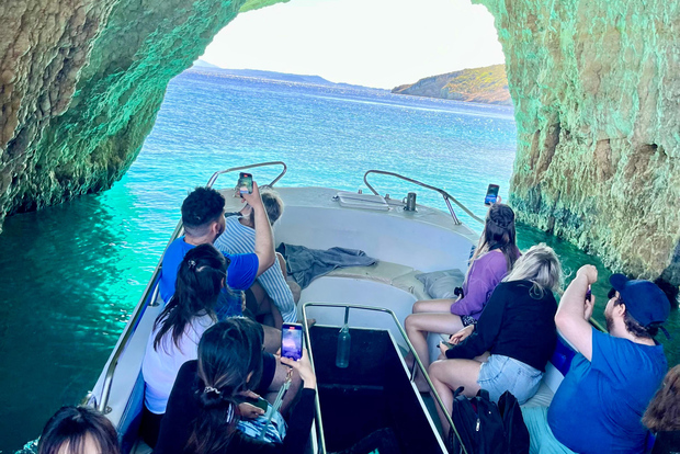 Zakynthos: Glasbodenboot nach Navagio, Höhlen und weißem Strand