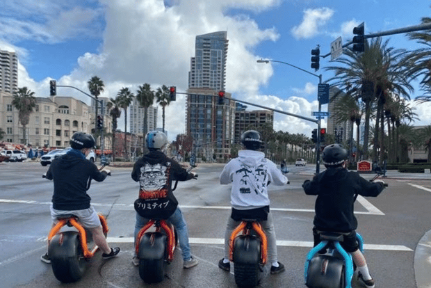 Las Vegas: Fremont Street and Downtown on a talking eScooter