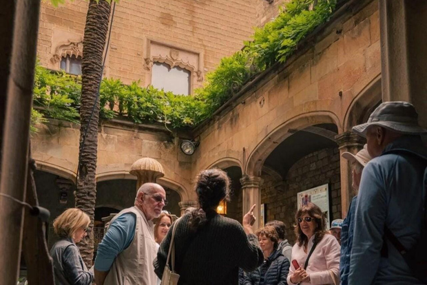 Visite privée à pied du modernisme et de Gaudí à Barcelone