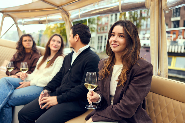 Amsterdam: crociera tradizionale con open bar olandese