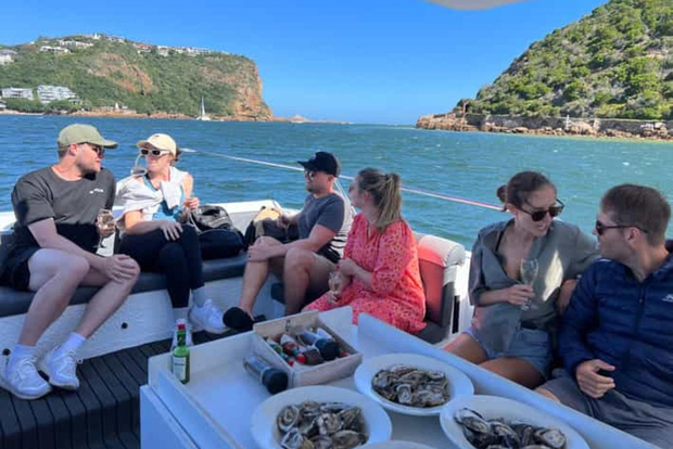 Knysna: Lagunenbootsfahrt und Austerntour mit Verkostungen
