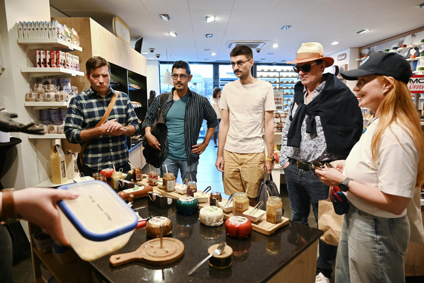 Tour gastronomico di Amsterdam: pasto completo con birra