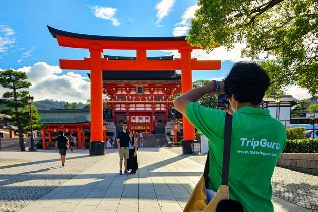 Kyoto: Tour guidato a piedi di Fushimi Inari Taisha