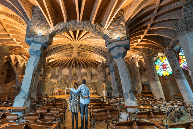 La crypte de Gaudi à la Colonia Güell avec Audioguide