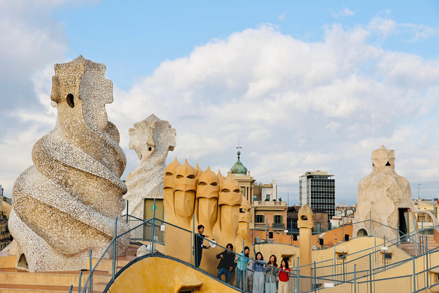 Barcellona: tour guidato di Casa Vicens, La Pedrera e Casa Batlló