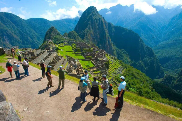 Machu Picchu: Officiell biljett och guide med valfri buss