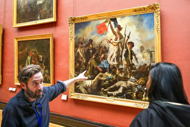 Paris: Gå förbi kön till Louvren och Mona Lisa – guidad tur