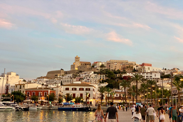 伊维萨岛：达尔特维拉徒步之旅（含桑格利亚体验/桑格利亚工坊）