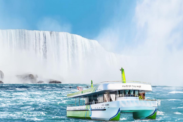 美国尼亚加拉瀑布：全包式雾中少女号游船之旅