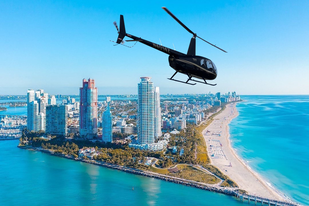 Miami: 1 hour Premium Helicopter Tour