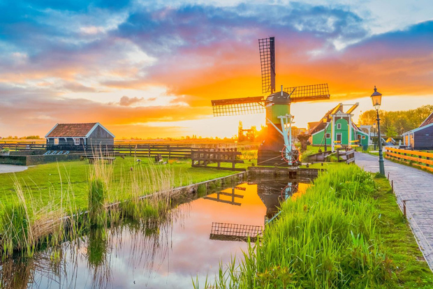Amsterdam: tour di un giorno a Zaanse Schans, Marken, Volendam ed Edam