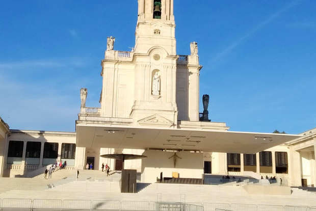 Tour Fátima Batalha Nazaré e Óbidos