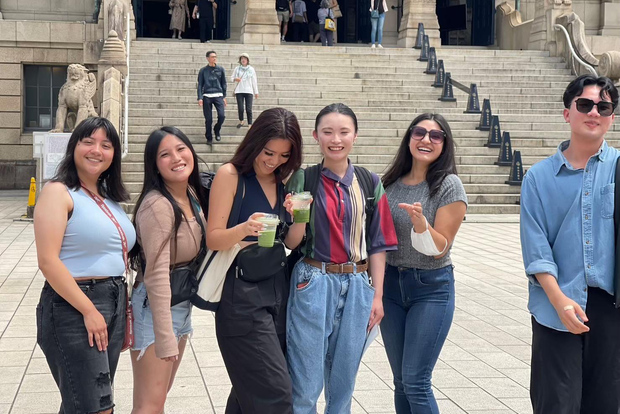 Tokyo - en resa Tsukiji-promenad och sushiturné med universitetsstudenter