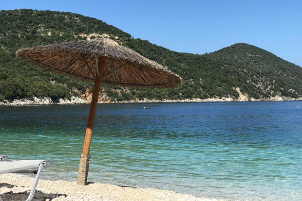 Kefalonia: Tagestour zum Melissani-See, zur Drogarati-Höhle und nach Antisamos