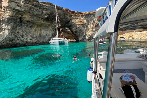 Da Gozo:Intorno a Comino, Laguna Blu, Laguna di Cristallo e Grotte