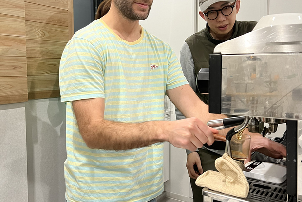 Discover Coffee Experience Latte Art Workshop at Tokyo