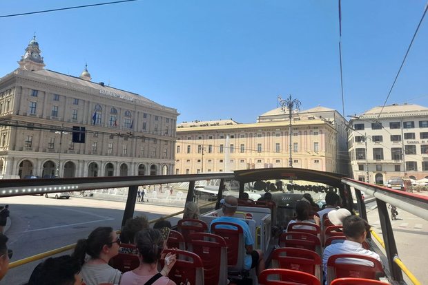 Genova Vip Tour By Open bus
