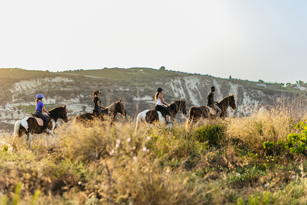 Heraclión: Paseo a caballo por las montañas de Creta