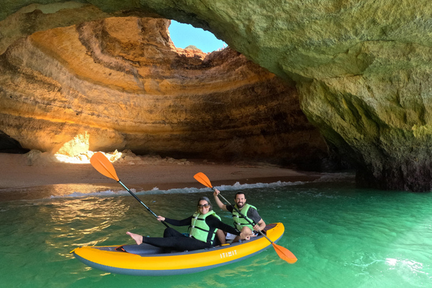 Benagil: Benagil Caves Guidad Kayak Tour med gratis 4K-bilder