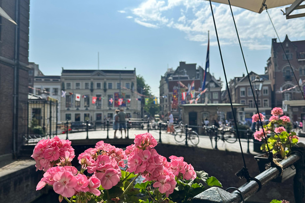 Amsterdam : visite guidée à pied des trésors cachés avec un guide de la région